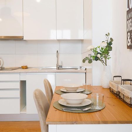 C15 - Charming Modern Studio In The Centre Малага Экстерьер фото